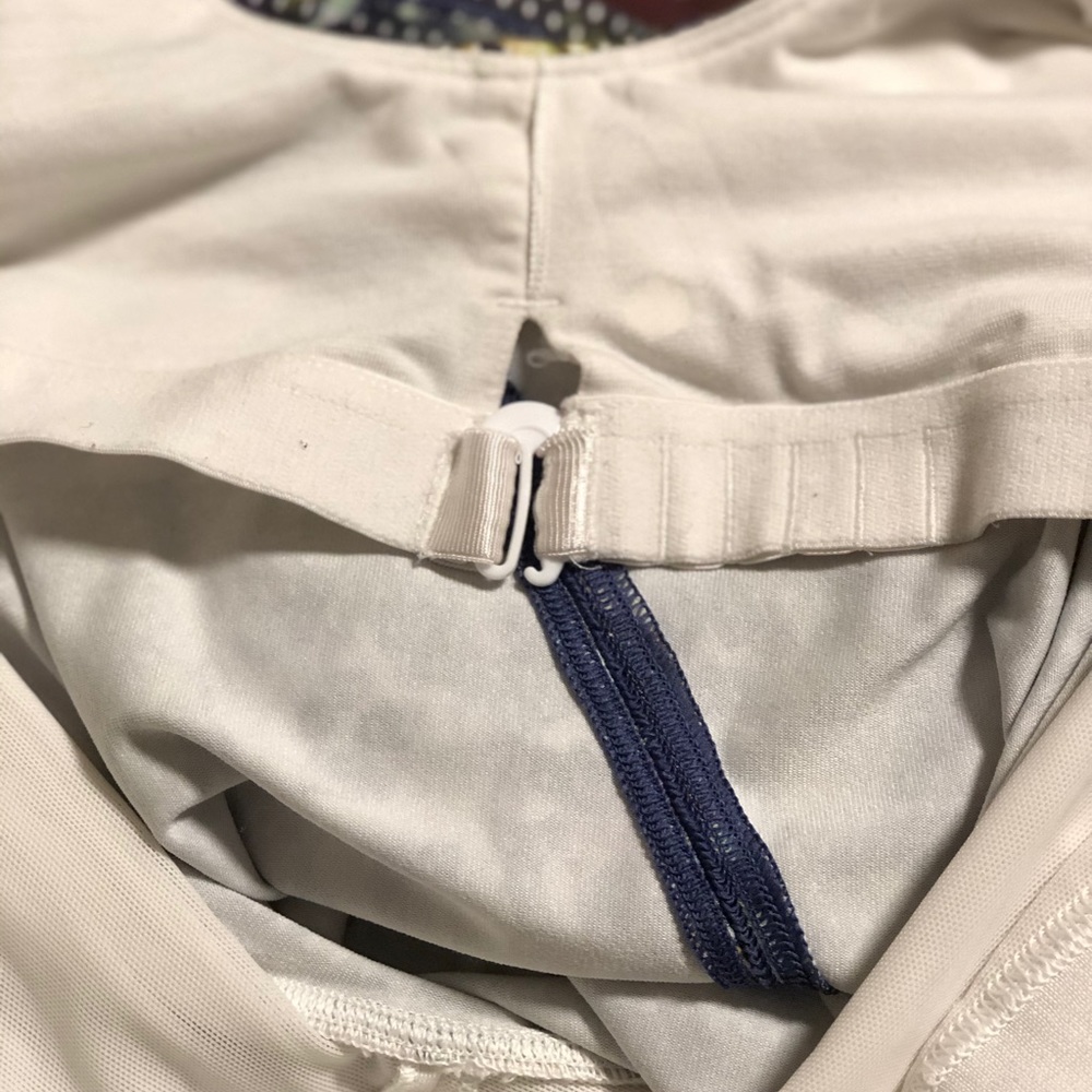 Lululemon Amala tank - Picture 5 of 8